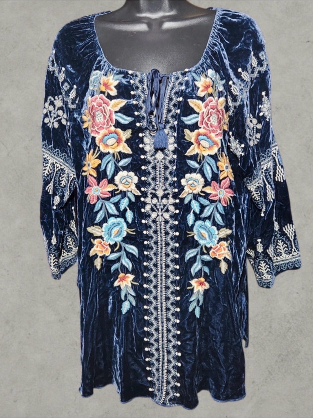 Johnny Was Women's Navy Blue Embroidered Velvet Tunic